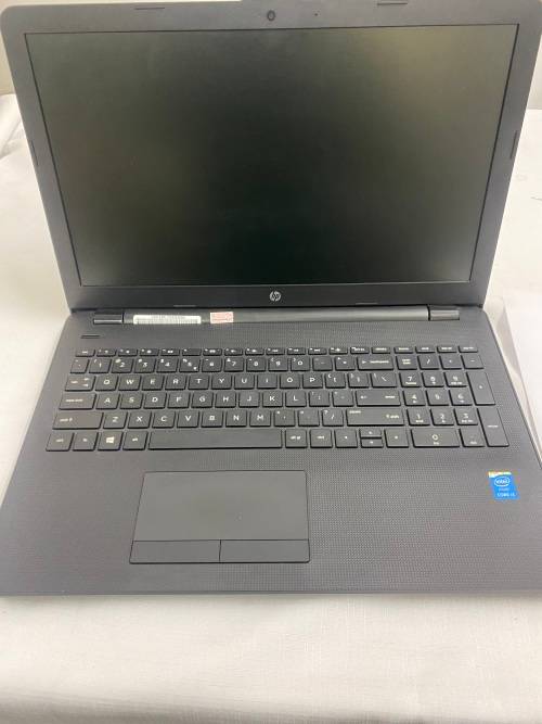 **BARGAIN BUY** HP 15 BS100ni CORE i3, 4GB RAM, 1TB HDD-IDEAL PLAY OR WORK LAPTOP -GRAB IT@R3299!!!!