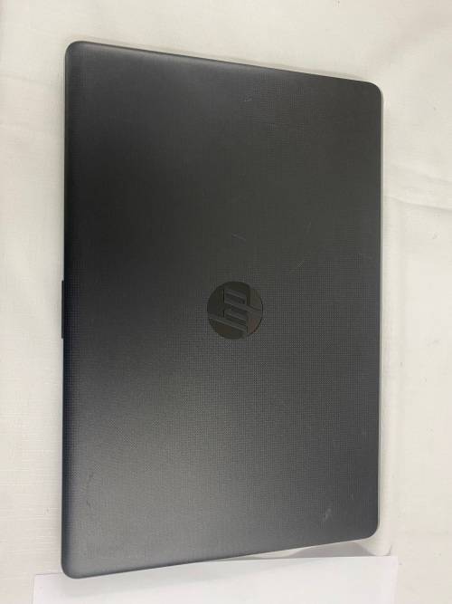 **BARGAIN BUY** HP 15 BS100ni CORE i3, 4GB RAM, 1TB HDD-IDEAL PLAY OR WORK LAPTOP -GRAB IT@R3299!!!!