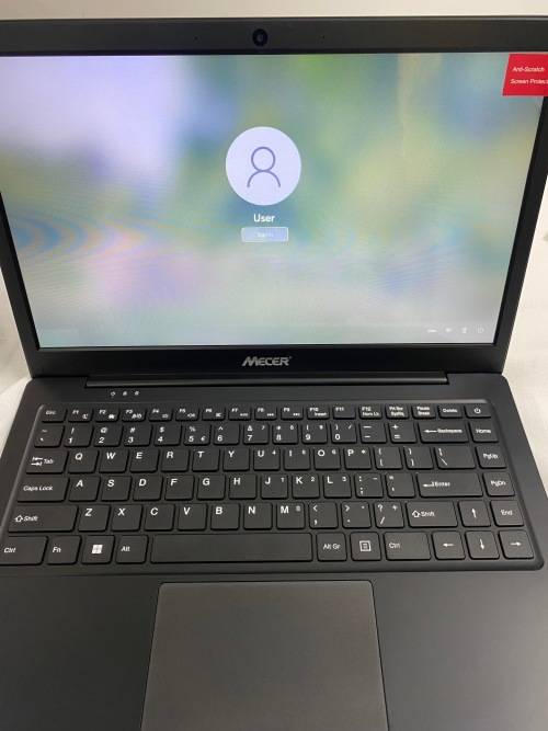 **BARGAIN BUY**MERCER THINLINE LAPTOP - ULTRA PORTABLE NOTEBOOK - RETAILS@R4k -GRAB IT@ JUST R2499!