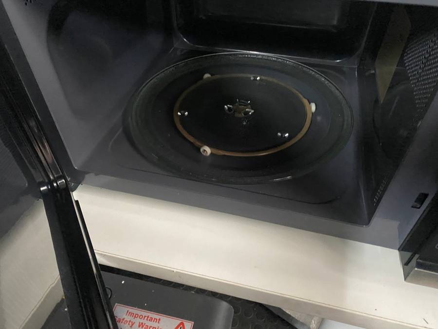 Russel Hobbs RHEM45BM Microwave Oven