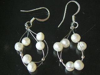 GORGEOUS FRESH WATER PEARL EARING