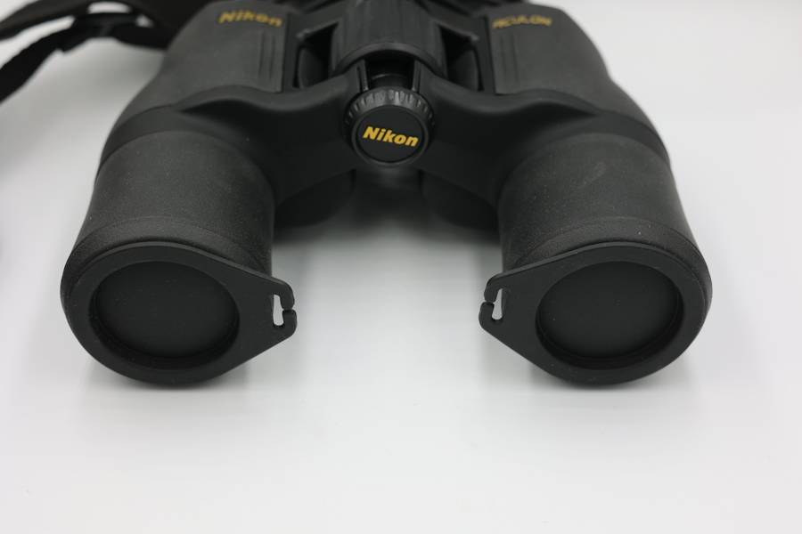Nikon Aculon A211 10x42 binoculars