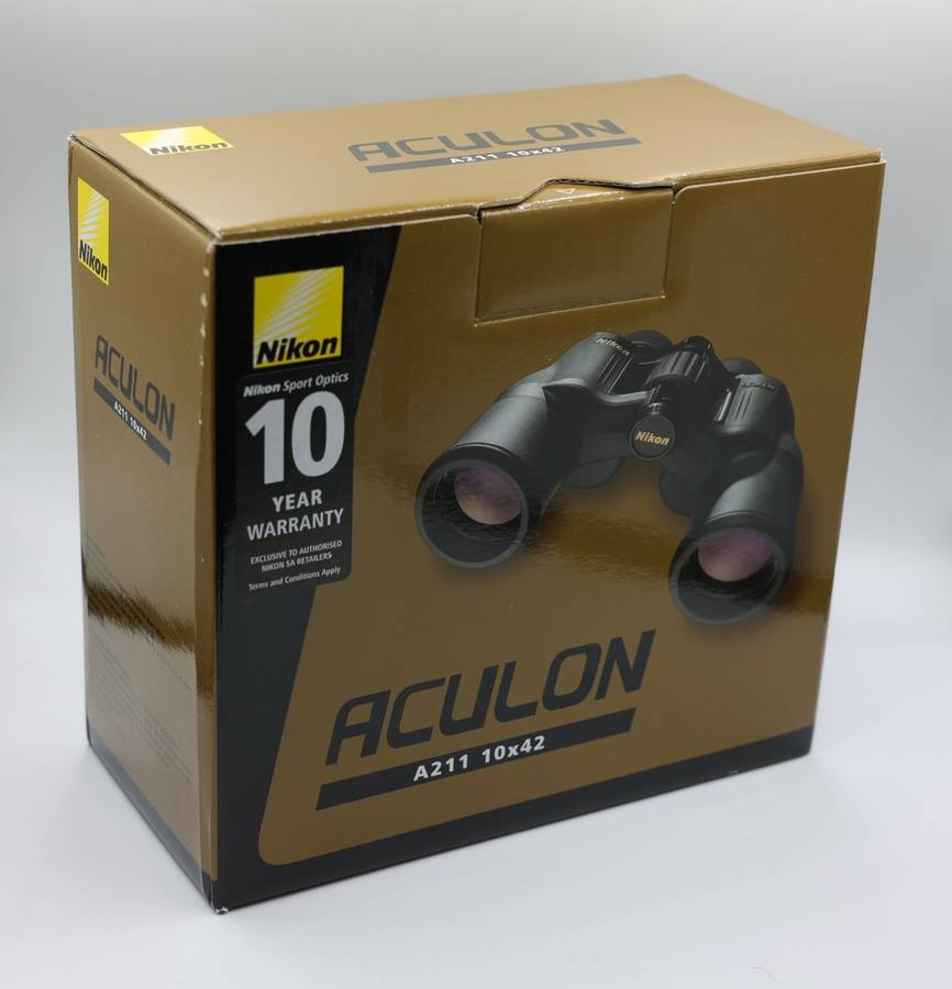 Nikon Aculon A211 10x42 binoculars
