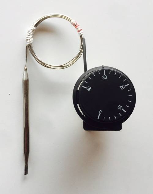 THERMOSTAT : 0 TO 40 DEGREES CELSIUS, BILTONG DRYER