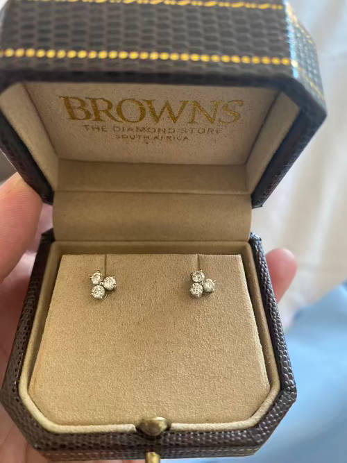 Browns - 18ct White gold claw set diamond earings 0.50ct