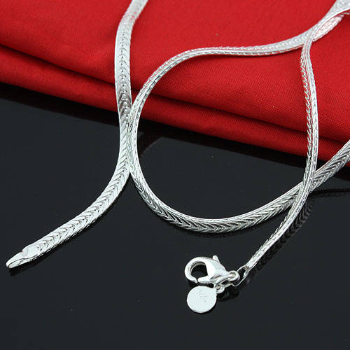 SILVER Fashion Necklace
