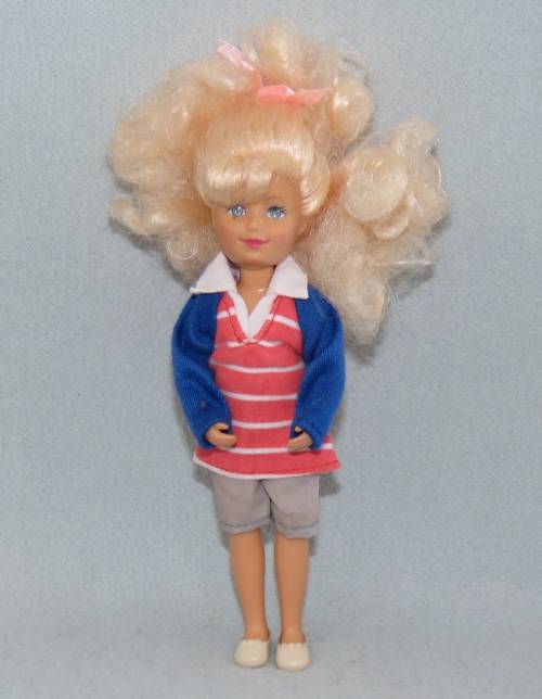 Doll (17.5cm tall)