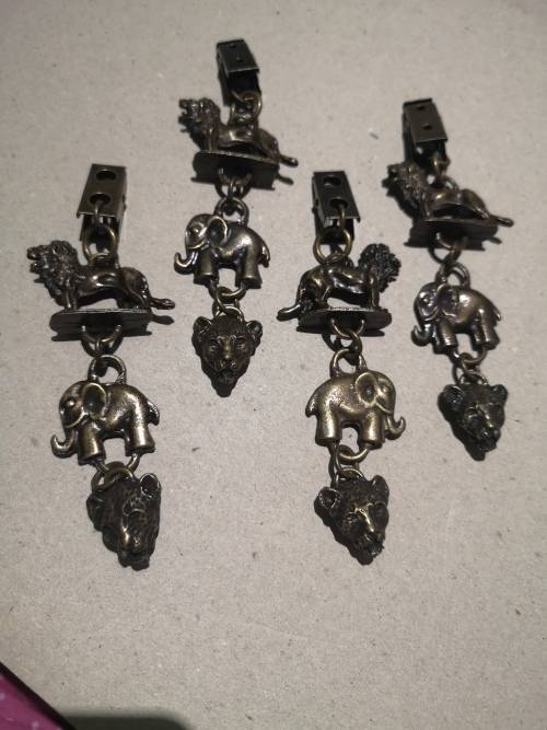 Cast Iron Tablecloth Weights for Home and Outdoor Use - Animals (4pc)