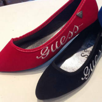BLACK GUESS STUNNING PUMP SIZE 4 - BLACK WITH BLACK EDGING
