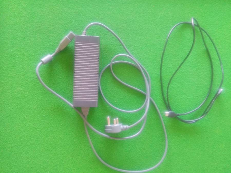 Xbox 360 - 60gig HDD - 1 Remote - 12 Games (Secondhand)