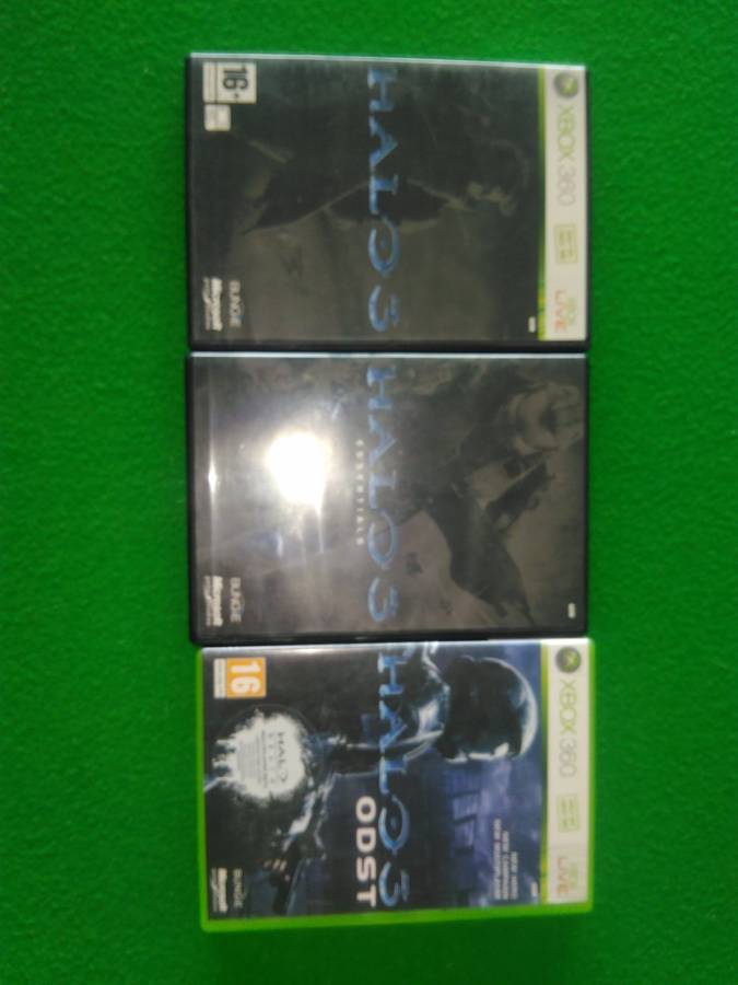 Xbox 360 - 60gig HDD - 1 Remote - 12 Games (Secondhand)