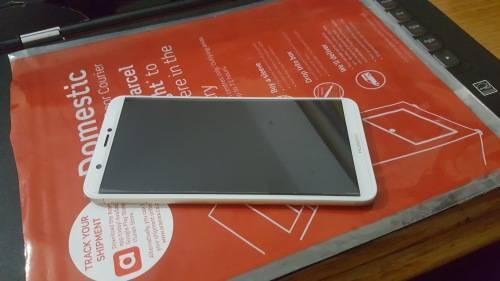 Huawei P Smart 32GB Storage and 3GB RAM GOLD COLOUR