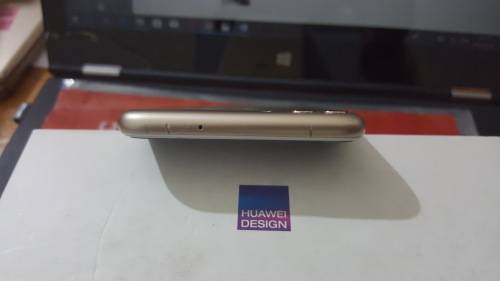 Huawei P Smart 32GB Storage and 3GB RAM GOLD COLOUR