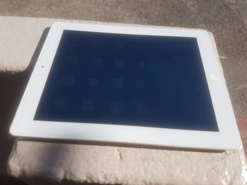 IPAD 4  - 16GIG - WHITE - WIFI ONLY