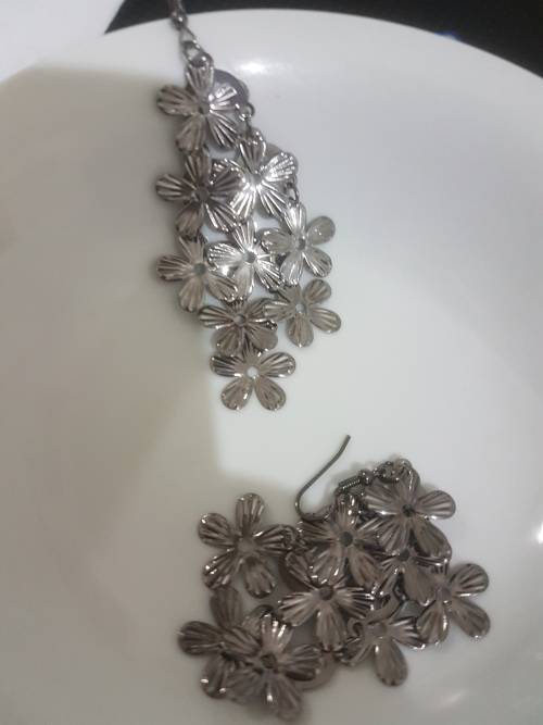 Fashion Earrings Hollow Metal Leaves Leaf Long Dangle