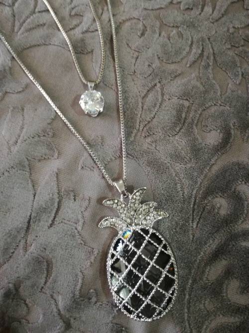 Long Sweater Chain Silver Colored Crystal Pineapple cute Fashion Necklace
