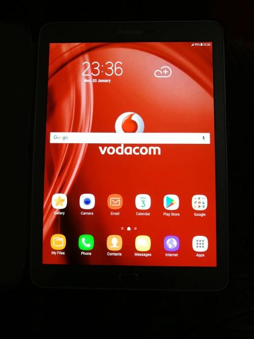Samsung Tab S2 9.7 inch very clean (SM-T819) wifi only,