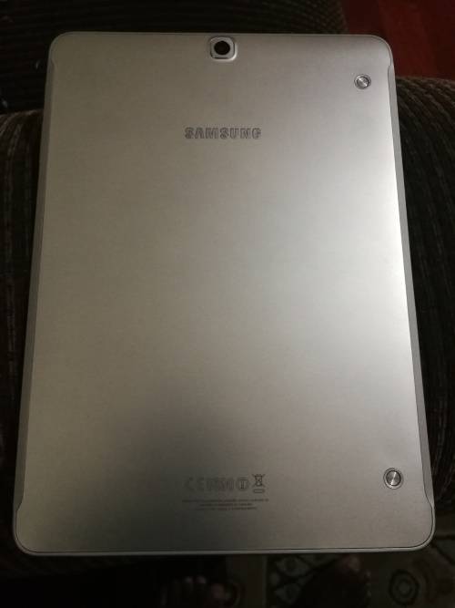 Samsung Tab S2 9.7 inch very clean (SM-T819) wifi only,
