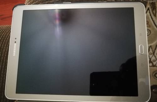 Samsung Tab S2 9.7 inch very clean (SM-T819) wifi only,