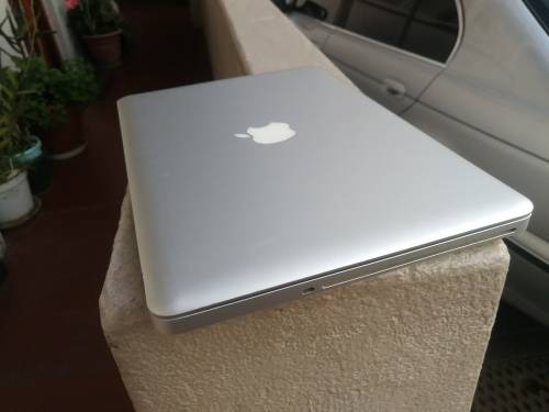 MacBook Pro Core i5, 13inch Late 2011 500GB HD and 8GB RAM