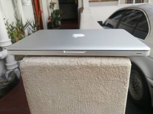 MacBook Pro Core i5, 13inch Late 2011 500GB HD and 8GB RAM