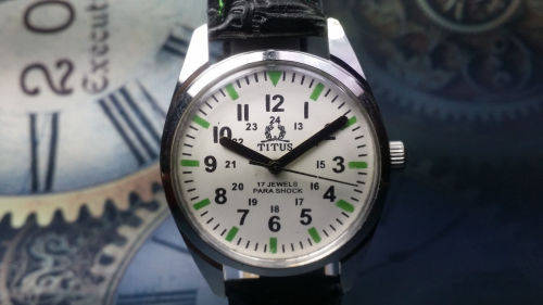 Vintage TITUS Swiss Made Mechanical Handwinding Movement Watch - Ref15