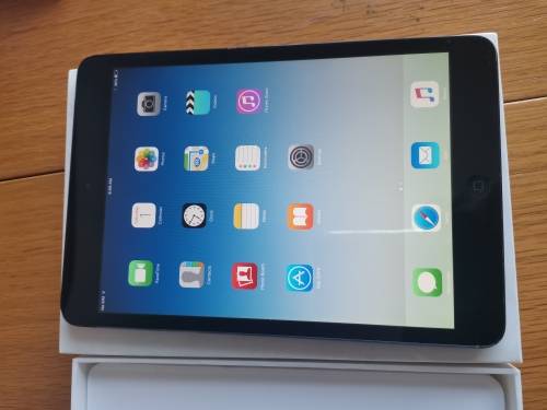 IPAD MINI 1 - 16GIG - BLACK - WIFI AND CELLULAR