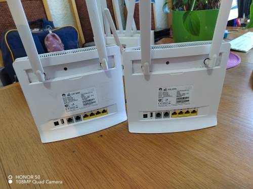 Latest Huawei 4G Router model B593 (It take a SIM CARD)