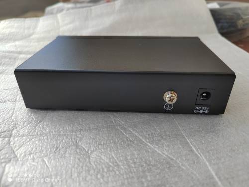 Scoop 6 Port Fast Ethernet Switch with 4 AI PoE Ports and 2 FE Uplink