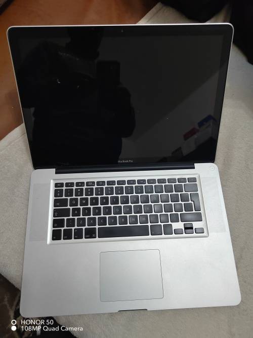 MacBook Pro i7, Retina 15inch Late 2013 250GB SSD and 8GB RAM