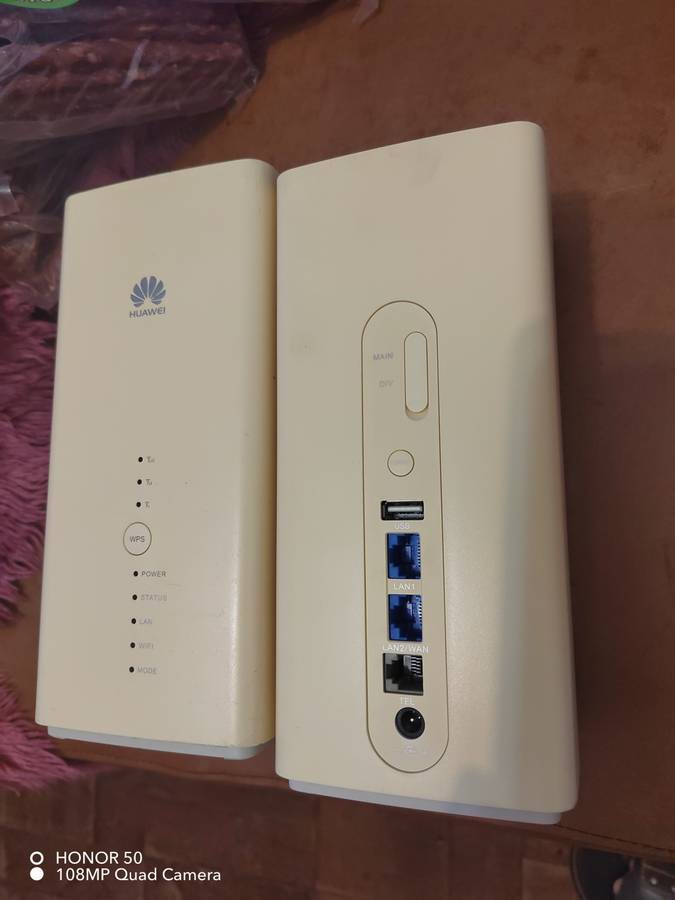 Huawei B618 4G LTE Router - Takes SIM Card 64 Devices Huawei B618 4G LTE Router - Takes SIM Card 64