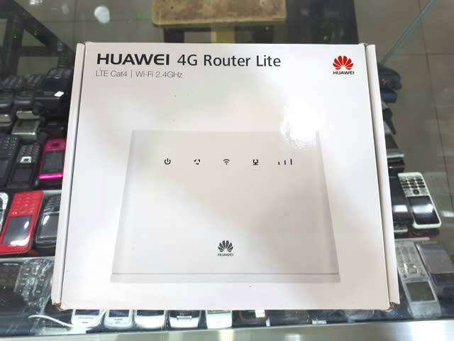Huawei B311As 853 3G/4G Wireless LTE 150Mbps WiFi Router - White