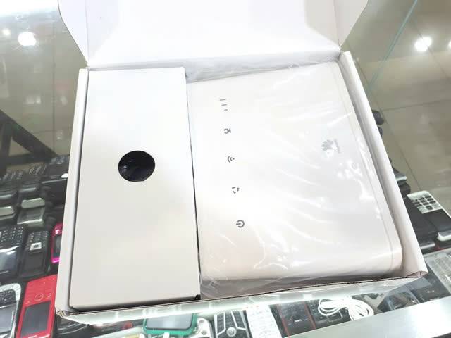 Huawei B311As 853 3G/4G Wireless LTE 150Mbps WiFi Router - White