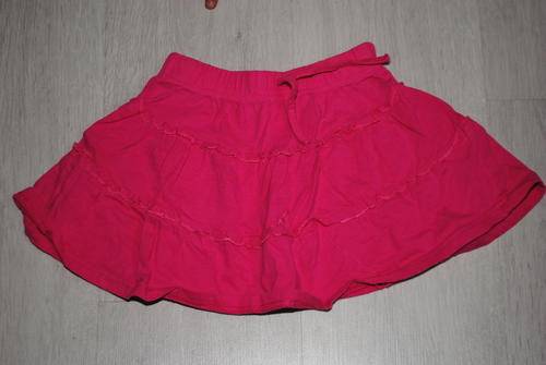Pink skirt 5-6y