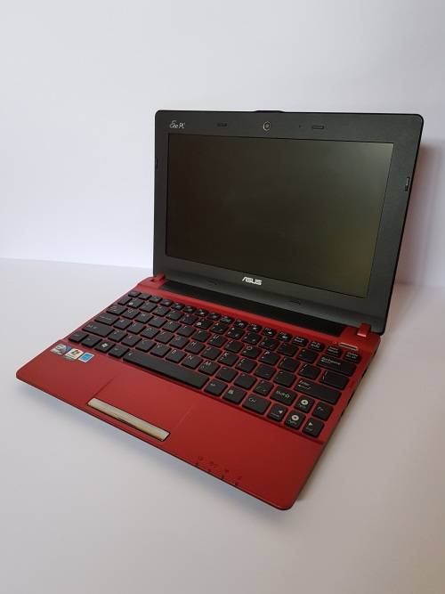 Asus Eee PCx101CH Netbook Red plus Laptop bag
