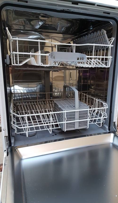 Bosch Dishwasher Serie 2 Silence SMS40E12ZA Store Demo Model