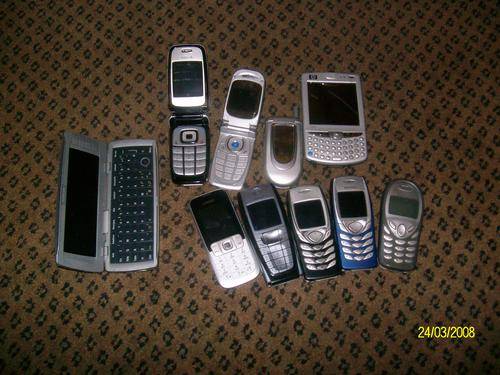 lot of 10 fones