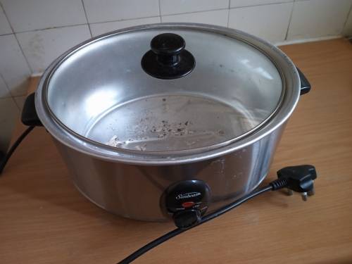 Slow cooker pot