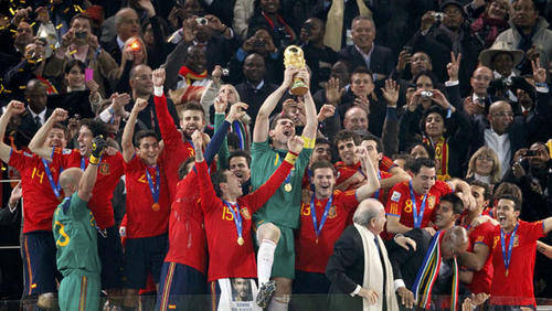 SPAIN HOME SQUAD SIGNED TORRES SHIRT with c.o.a
