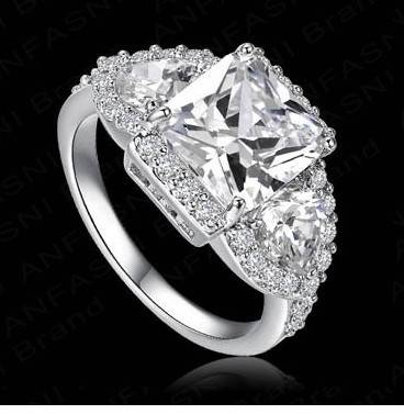 L@@K! 14K White Gold GP Pave Ring Size 8 / P