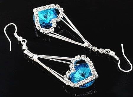 Stunning!! * Silver & Blue Crystal Heart Evening Prom Dangle Earrings *