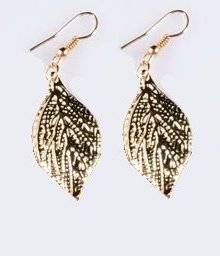 Elegant! * Gold Plated Fashion Leaf Dangle Earrings *