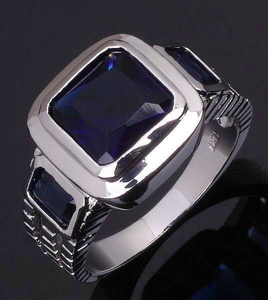 * Men's Blue Sapphire 10KT White Gold Ring Size 10 / T *