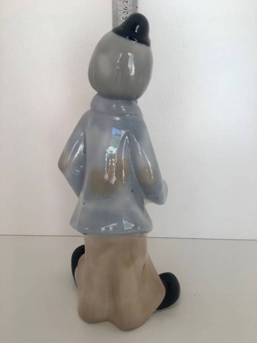 Stunning Tengra Spain hand made Clown with Ball - SIMILAR to Lladro