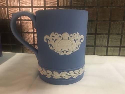 Lovely Vintage Wedgwood Jasper 1975 Christmas Mug ft Tower Bridge