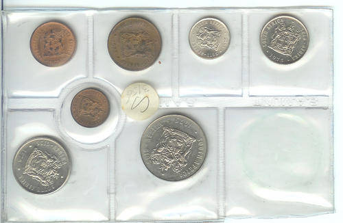1975 UNCIRCULATED MINT PACK WITHOUT THE SILVER RAND .