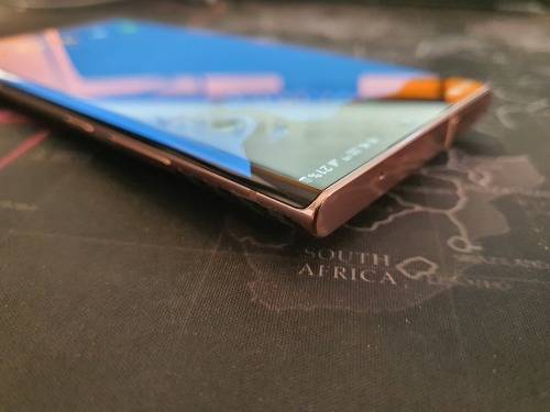 Samsung Galaxy Note 20 Ultra - with extras worth R3000