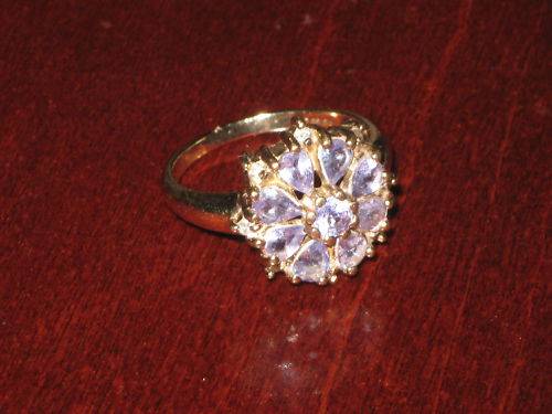 STUNNING SOLID GOLD LADIES TANZANITE & DIAMOND RING N/R - Perfect for Mothers Day!!