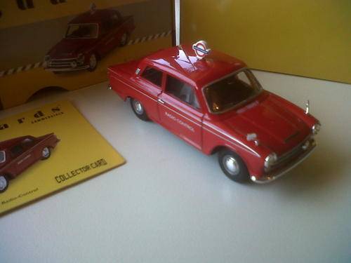 (MIB)   VANGUARDS FORD CORTINA MKI 1/43 SCALE