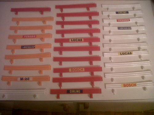 ***R1 START *** 29 X SCALEXTRIC BARRIERS